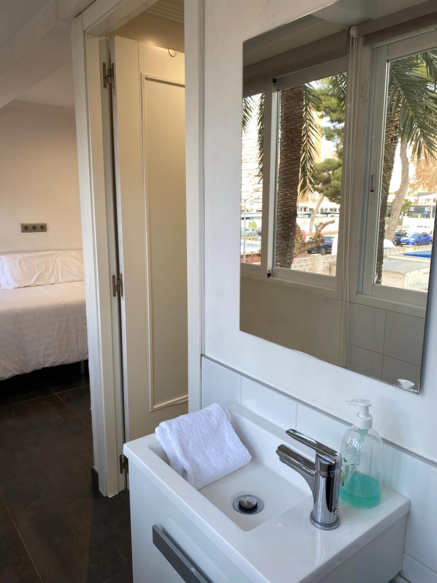 Apartamento Torre Yago Primera Linea Playa Benidorm Con Wi-Fi & Ac Kültér fotó